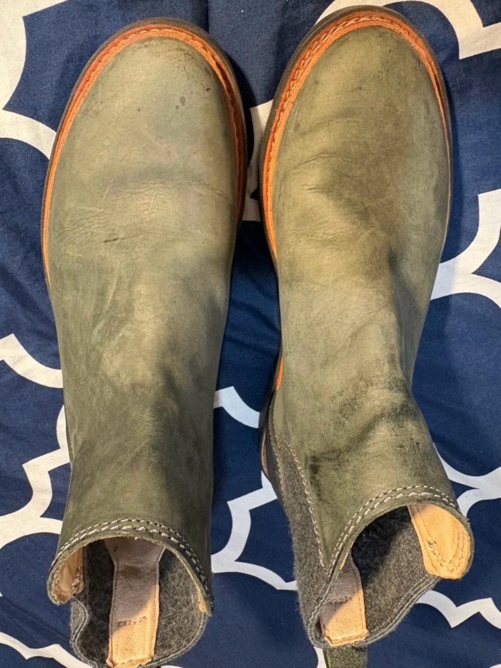 Clarks Women's Olive Green Leather Chukka Boots with Tan Welt